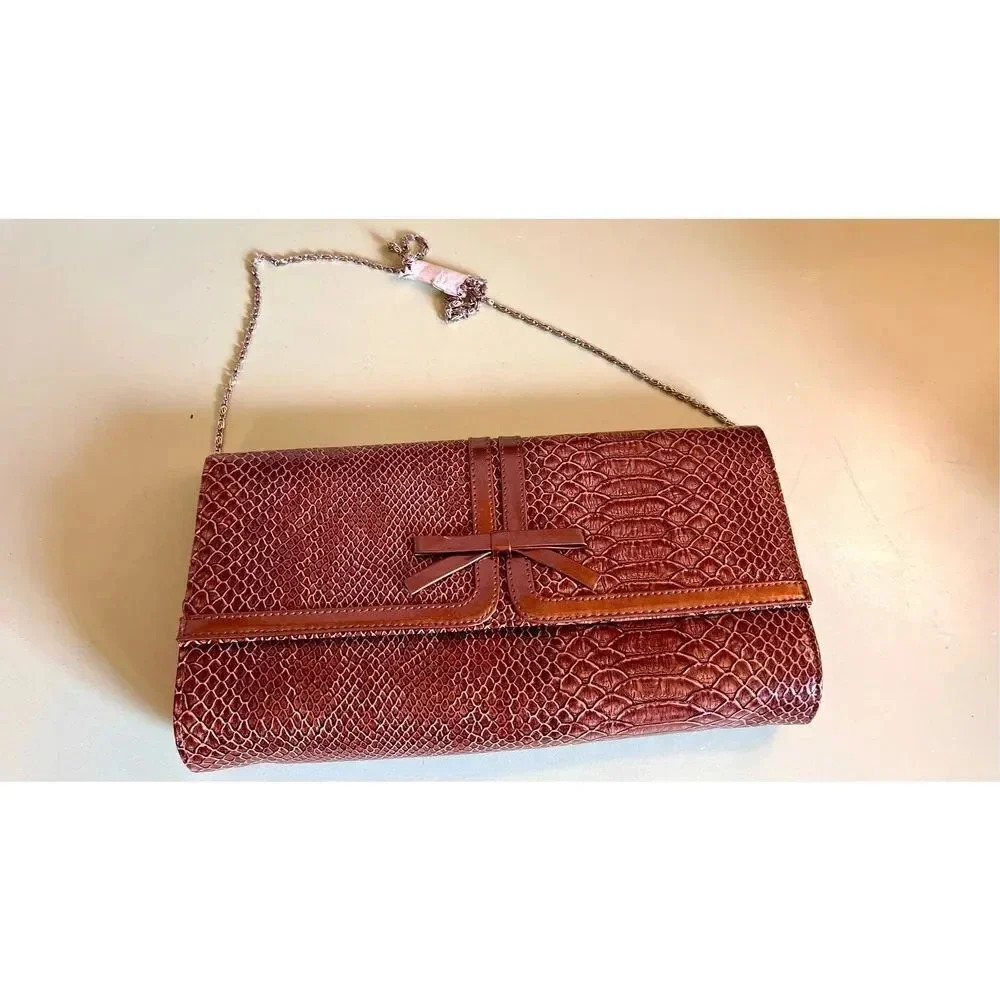 Donna Salyers Fabulous Furs Brown Leather Snakeskin Wallet Clutch Bag